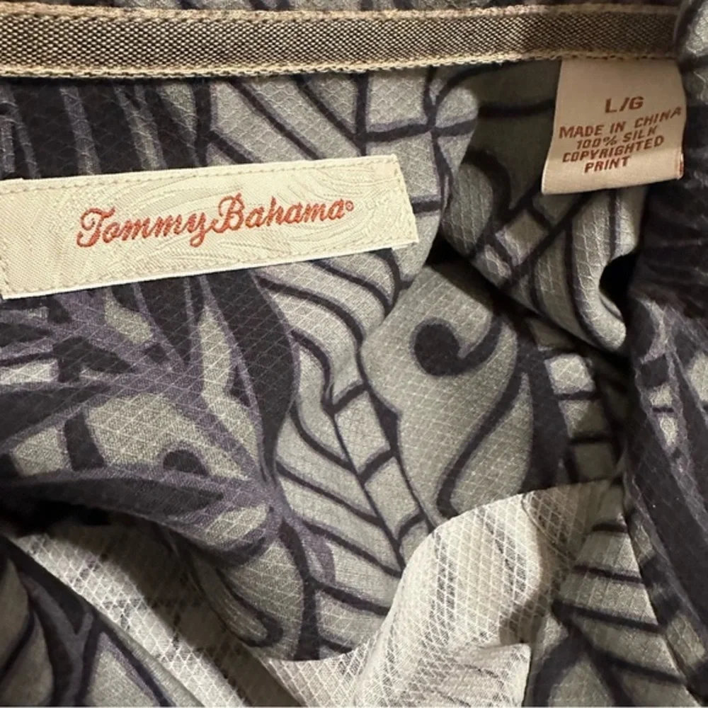 Tommy Bahama Mens L Green Floral Print 100%‎ Silk Short Sleeve Hawaiian Shirt